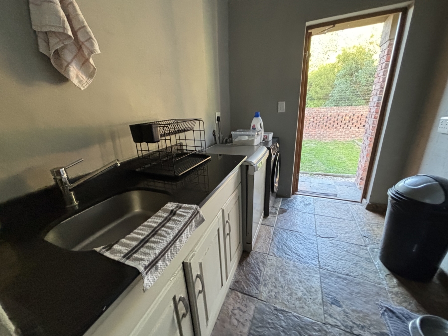4 Bedroom Property for Sale in Humerail Eastern Cape